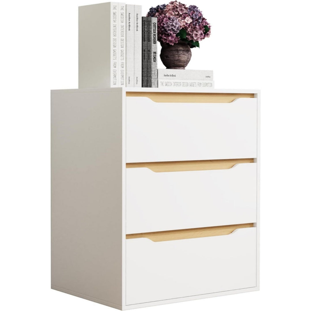 Der Nachttisch nimmt mit 48 cm Gestalt an