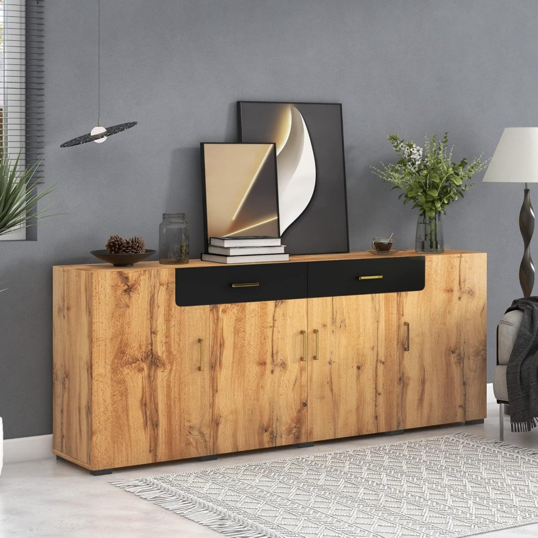 Sideboard verbindet 4 Tueren und Holzbeine