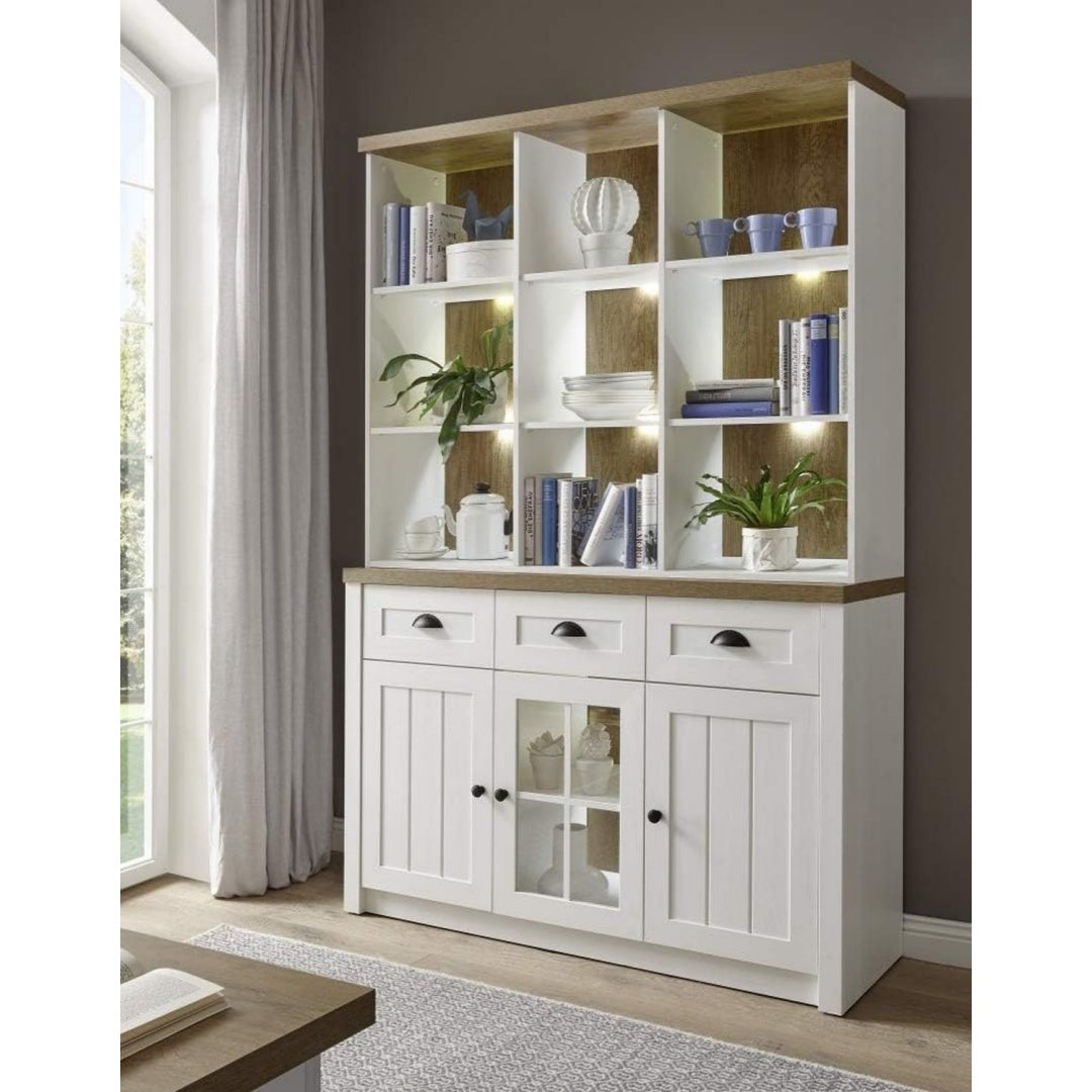 Die Vitrine misst 43 cm in Weiss und Eichenbraun mit den Massen 43 cm
